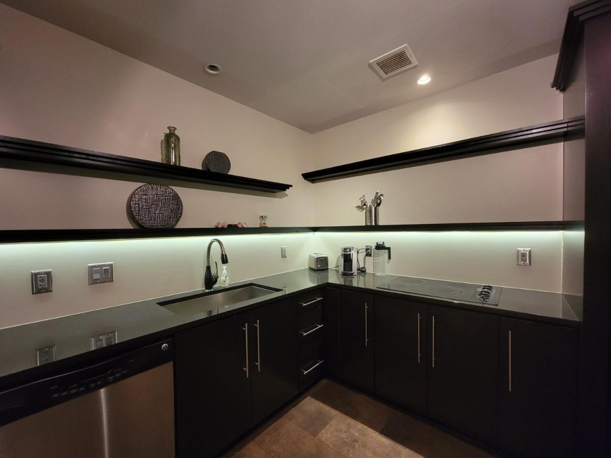 Suites At 118 Блумингтън Екстериор снимка