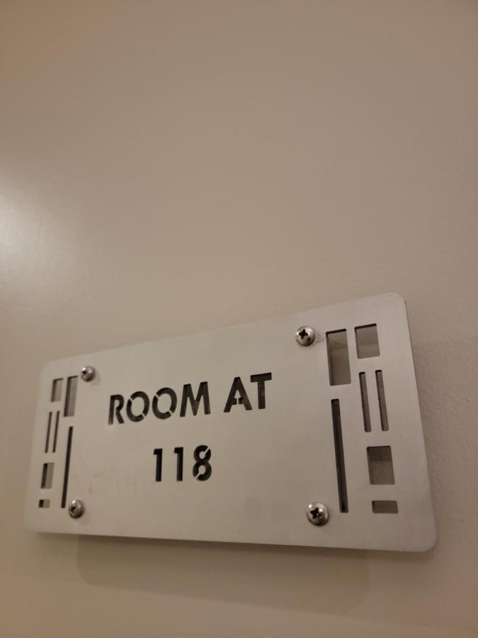 Suites At 118 Блумингтън Екстериор снимка