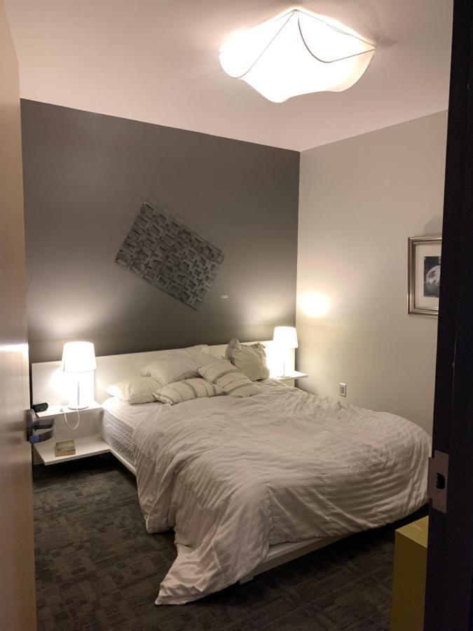 Suites At 118 Блумингтън Екстериор снимка